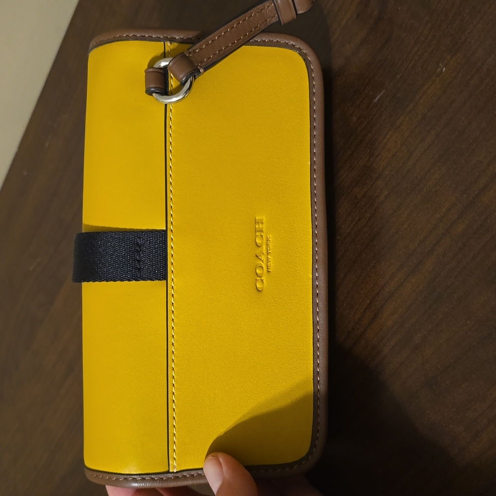 Coach Racer Pouch - Picture 3 of 6
